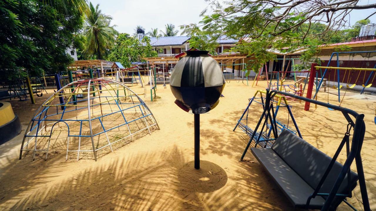 The Family Kingdom Resort Freetown Eksteriør billede